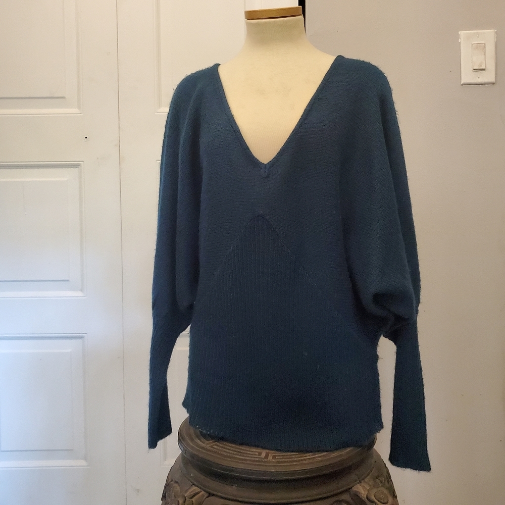 Navy Blue Flattering XL long sleeve sweater blouse